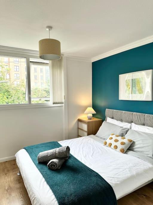 6 Guests House Old Trafford,Media City,City Centre, Free Parking Манчестер Экстерьер фото